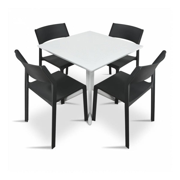 #clip-80:white #trill-bistro:charcoal #qty:4