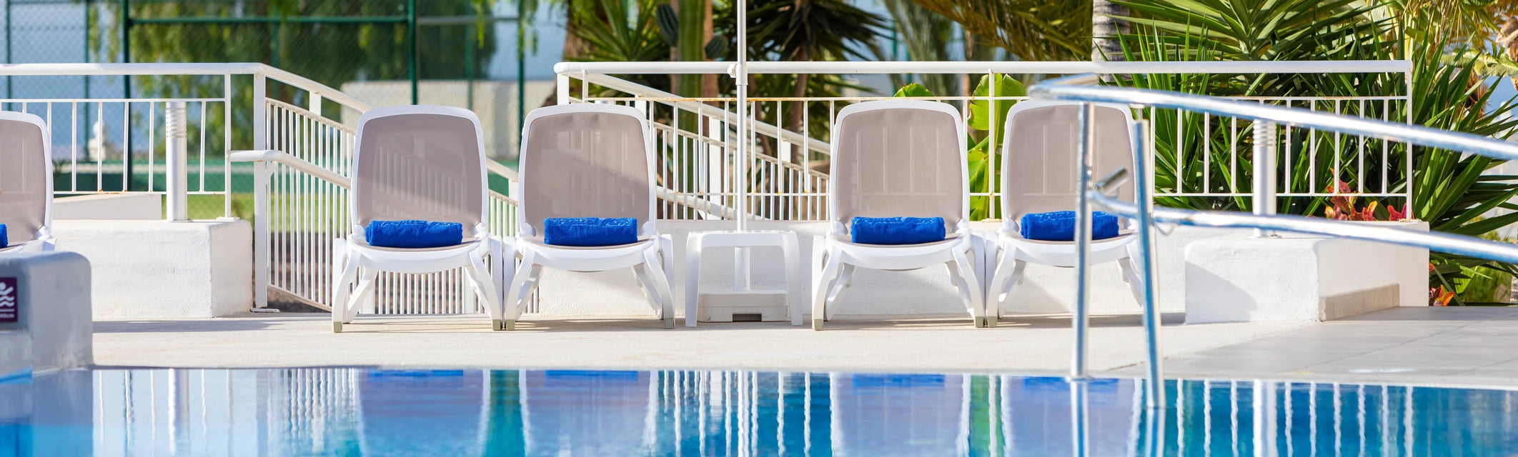 Hotels & Resorts