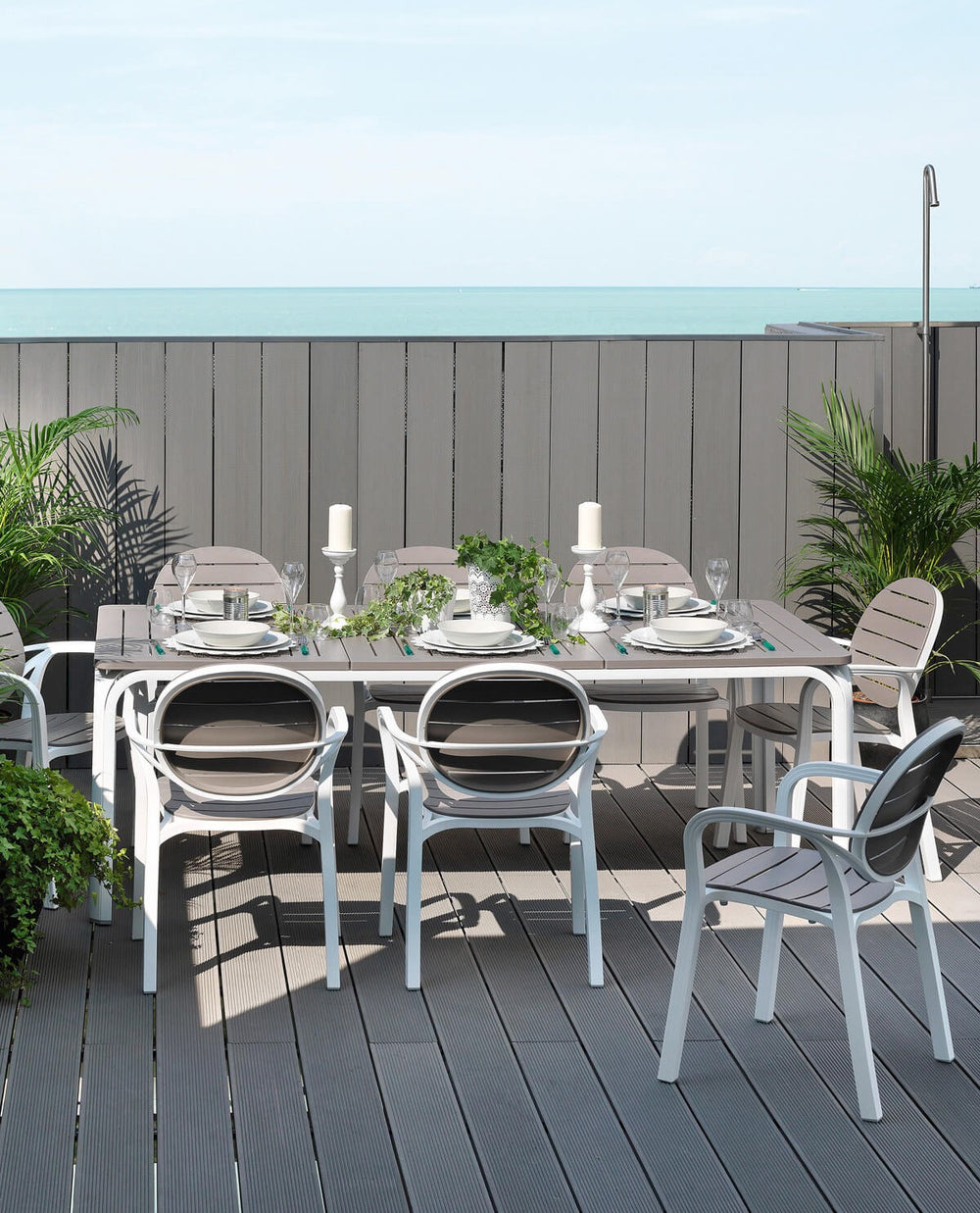 Alloro 210 Extendable Table