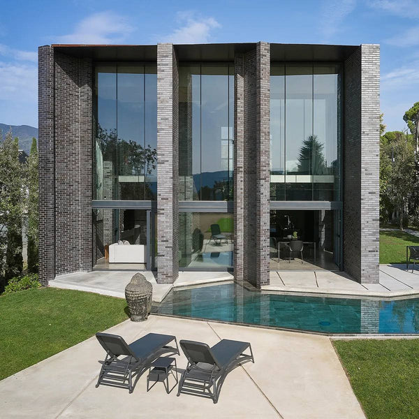 #pop:charcoal #atlantico:charcoal-charcoal--atlantico-