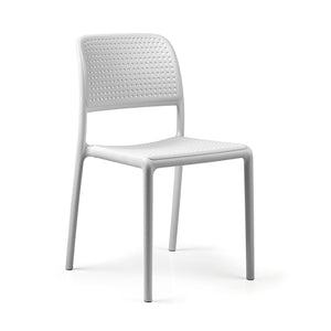 #bora-bistro:white