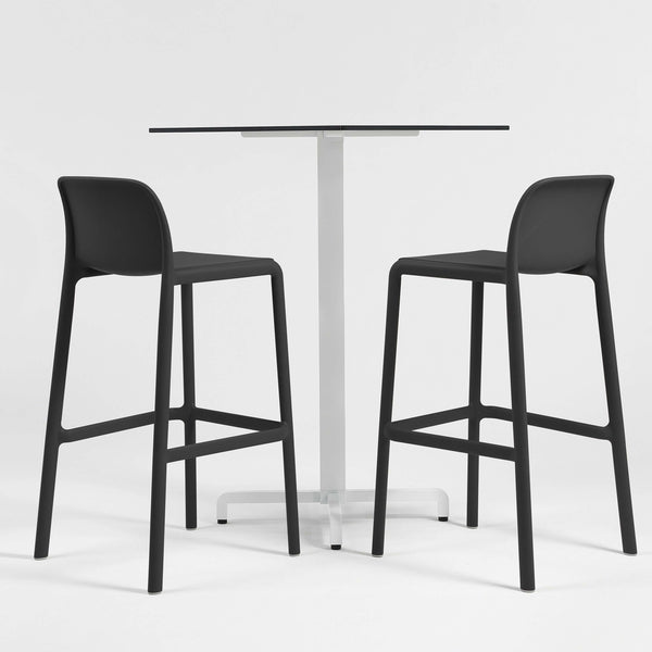 #fiore-bl:white #faro-760:charcoal