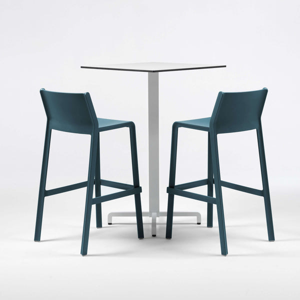 #fiore-bl:white #trill-760:teal