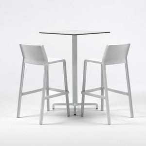 #fiore-bl:white #trill-760:white