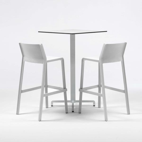 #fiore-bl:white #trill-760:white