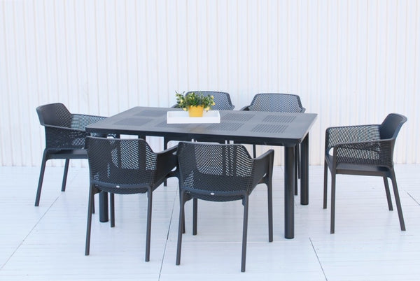 #libeccio:charcoal #net-chair:charcoal 