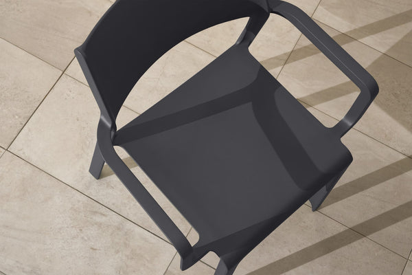 #rio-140:charcoal #trill-arm:charcoal