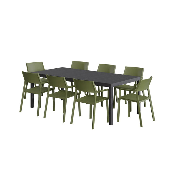 #rio-210:charcoal #trill-arm:olive-green