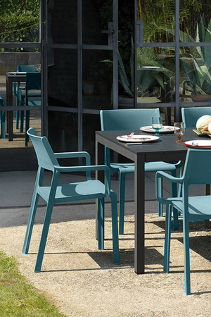 #rio-210:charcoal #trill-arm:teal