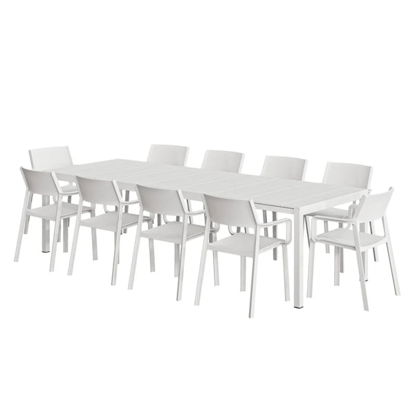 #rio-210:white #trill-arm:white