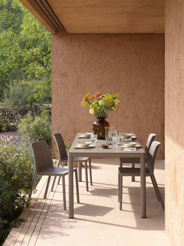 #tevere-147:taupe #tiberina-bistro:taupe