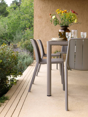 #tevere-147:taupe #tiberina-bistro:taupe