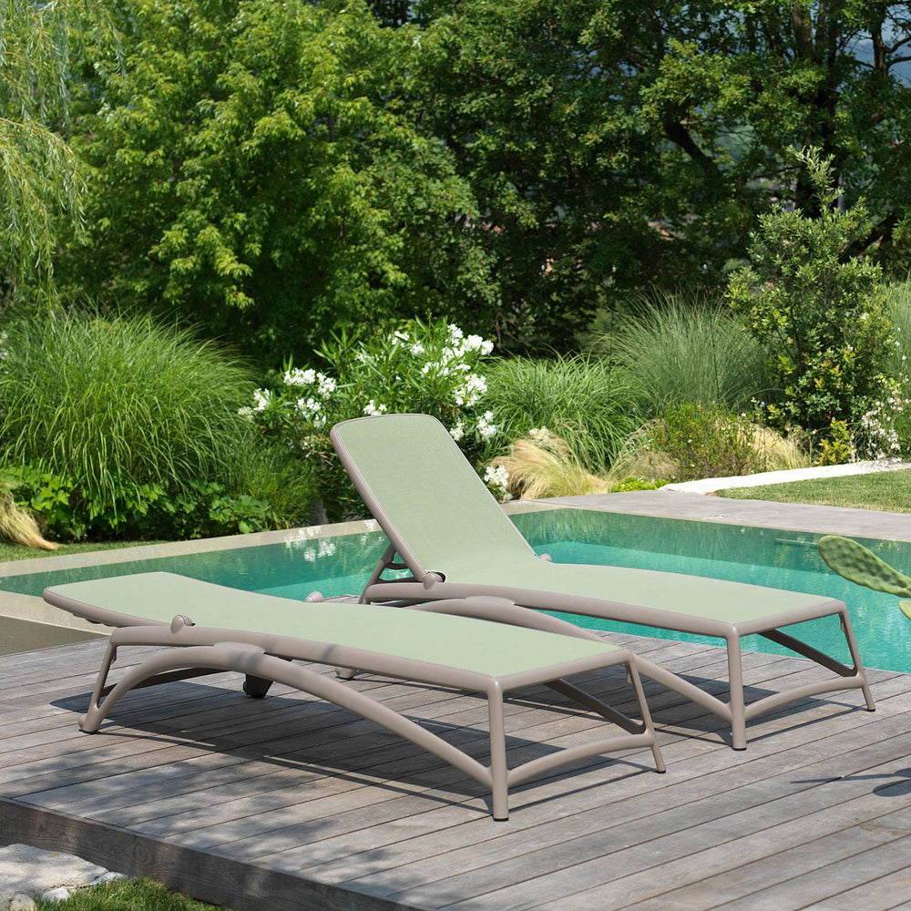 #pop:taupe #atlantico:taupe-olivegreen--atlantico-