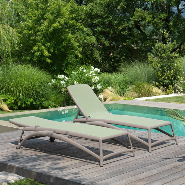 #pop:taupe #atlantico:taupe-olivegreen--atlantico-