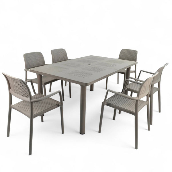 #libeccio:taupe #bora-arm:taupe