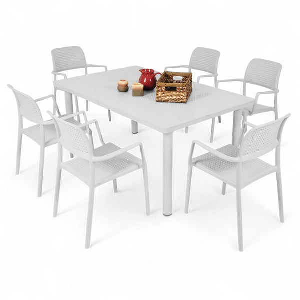 #libeccio:white #bora-arm:white