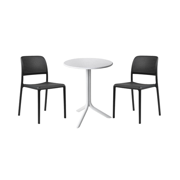 #step:white #bora-bistro:charcoal