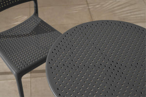 #step:charcoal #bora-bistro:charcoal