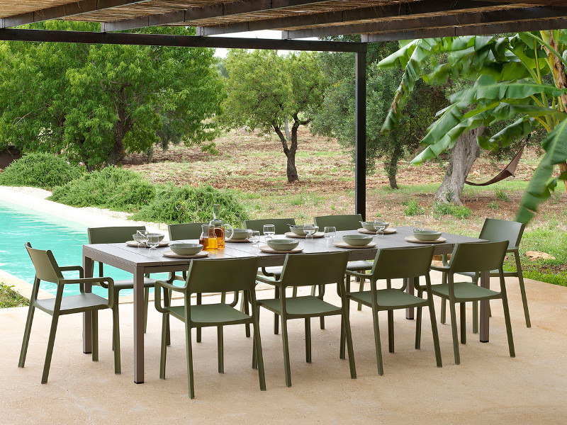 green patio dining set